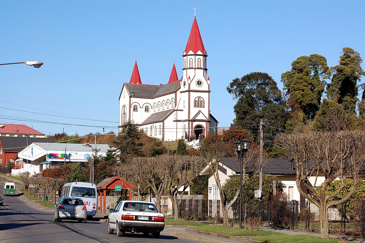 Foto de Iglesia del Sagrado Corazón de Puerto Varas (4)