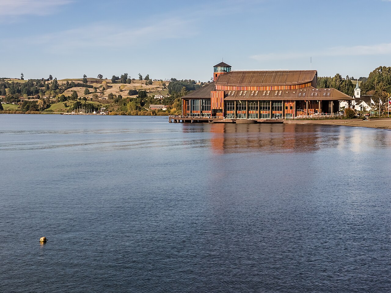 Foto de Costanera y Teatro del Lago de Frutillar (3)