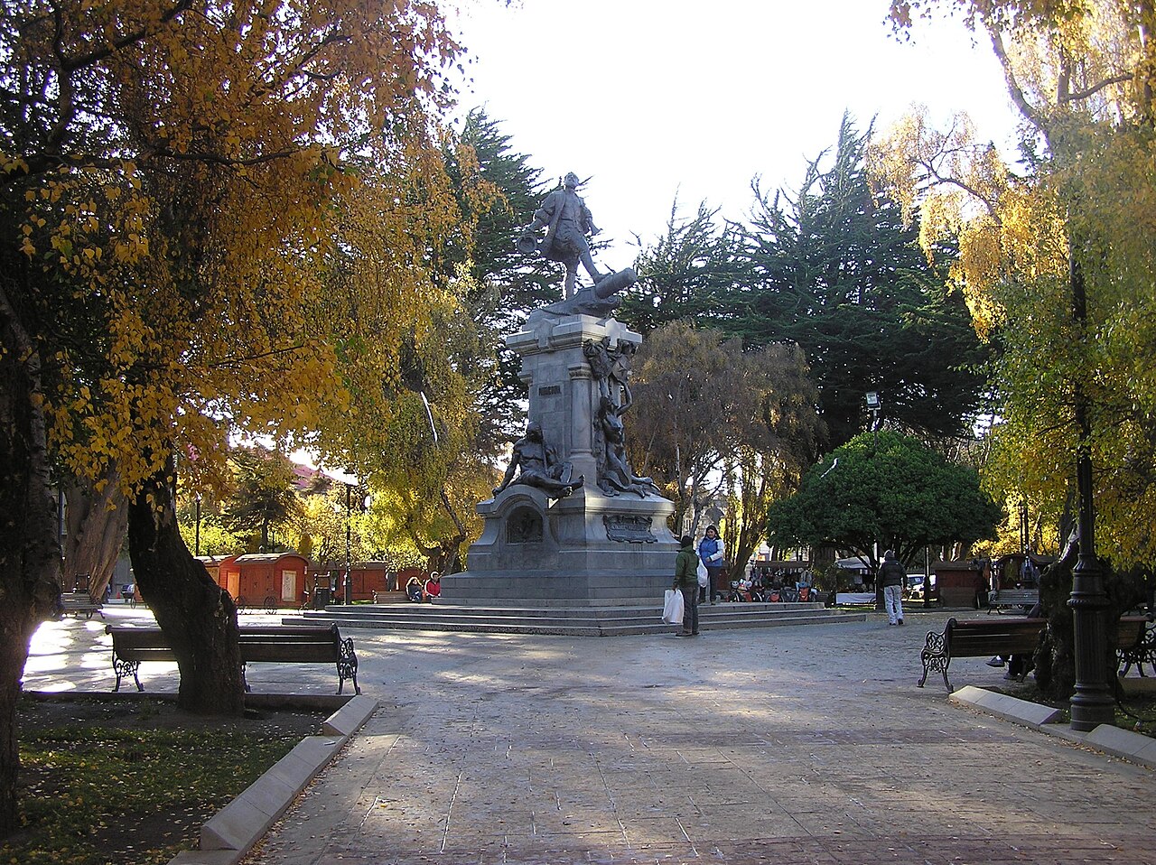 Foto de Plaza Muñoz Gamero (3)