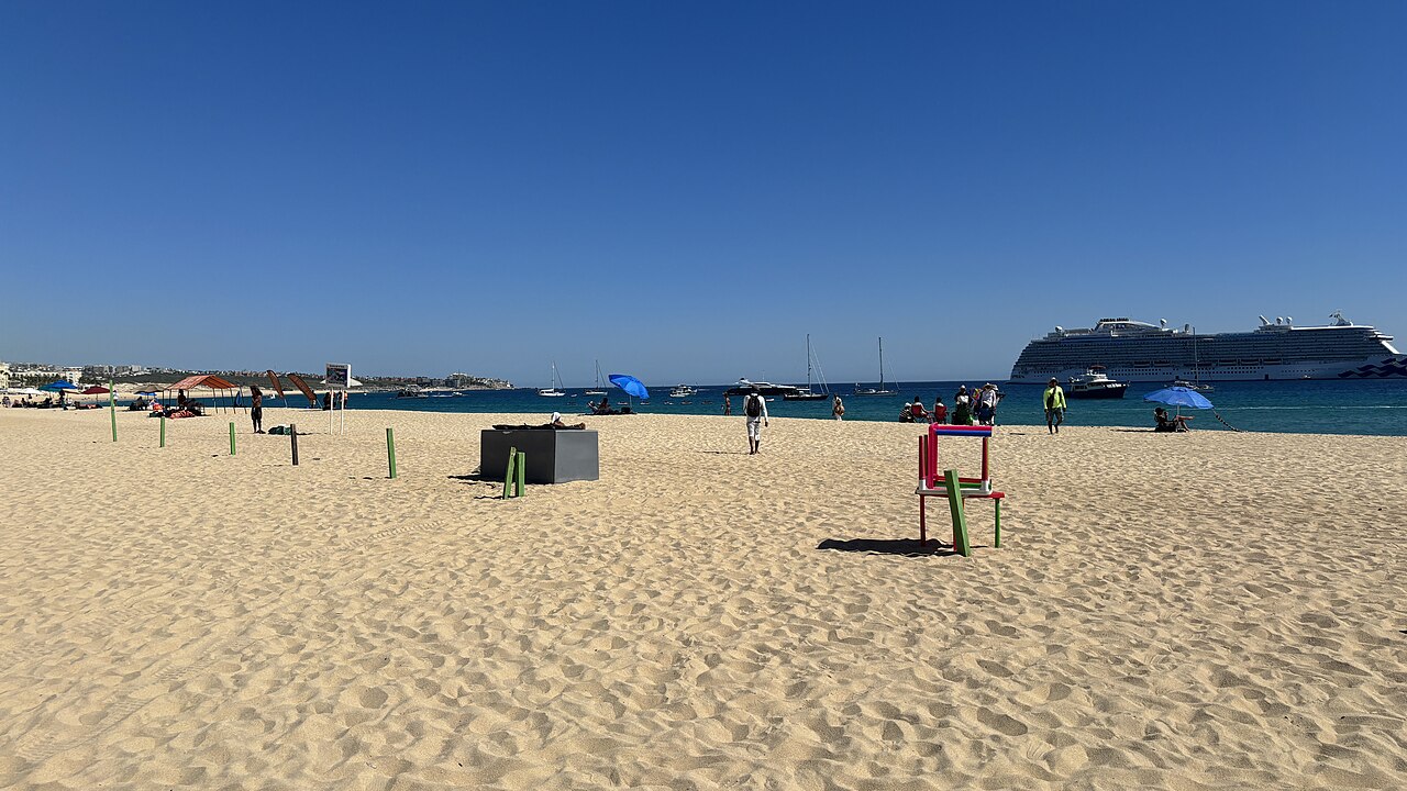 Foto de Playa El Médano y vista a El Arco (3)