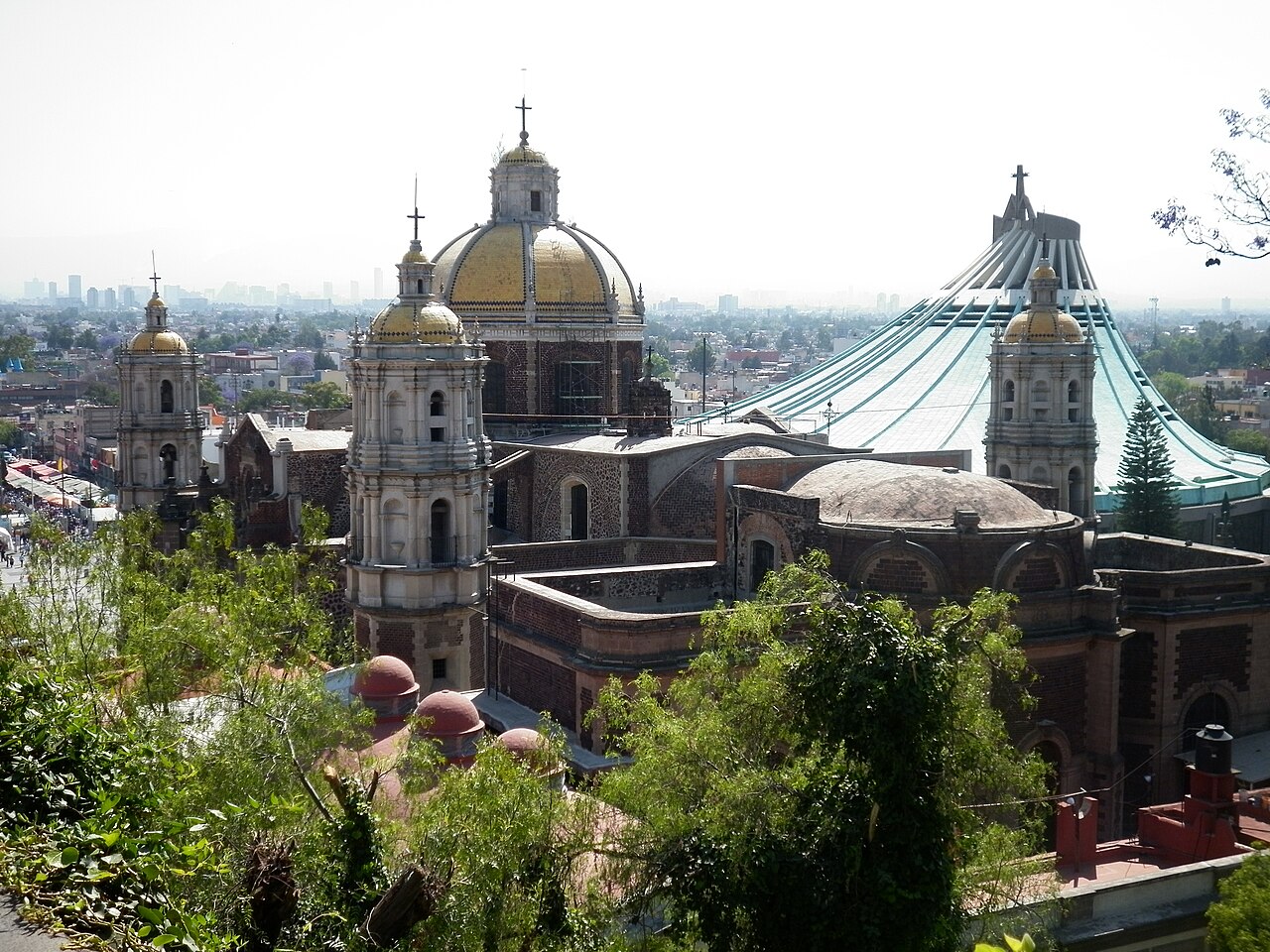 Basílica de Santa María de Guadalupe