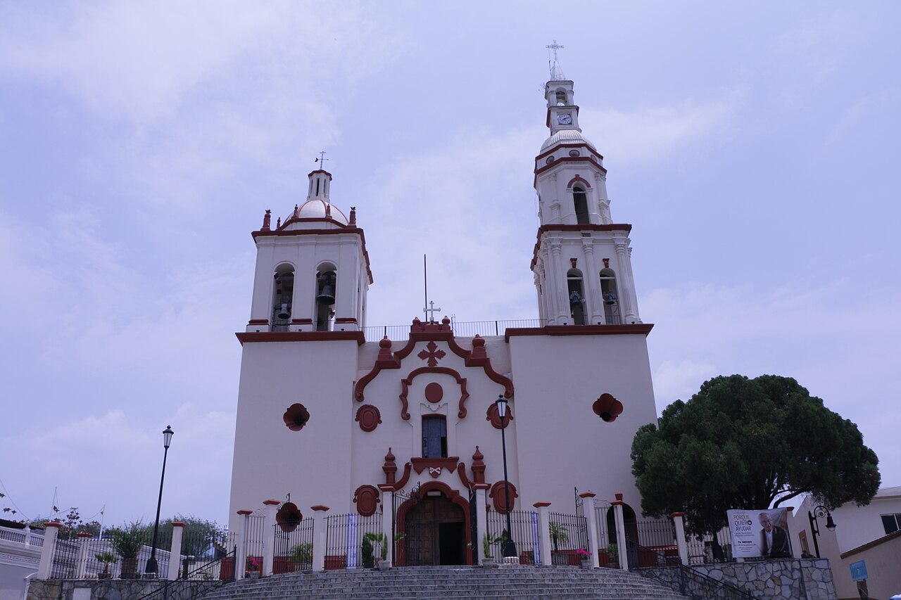 Foto de Parroquia de Santiago Apóstol, Santiago (4)
