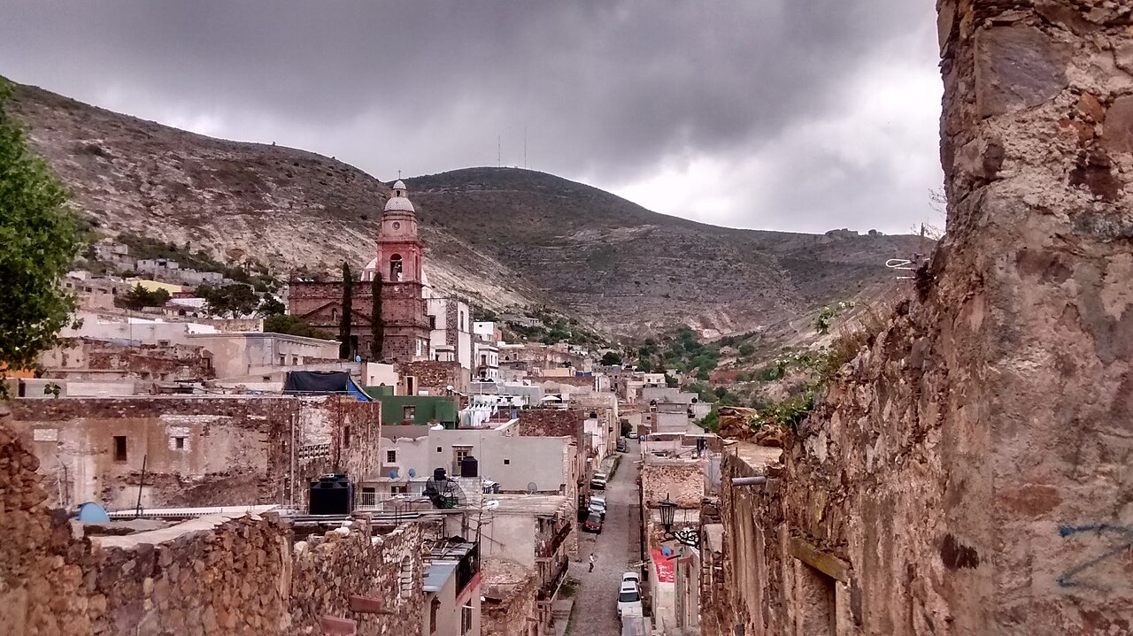 Foto de Camino empedrado a Real de Catorce por el túnel Ogarrio (3)