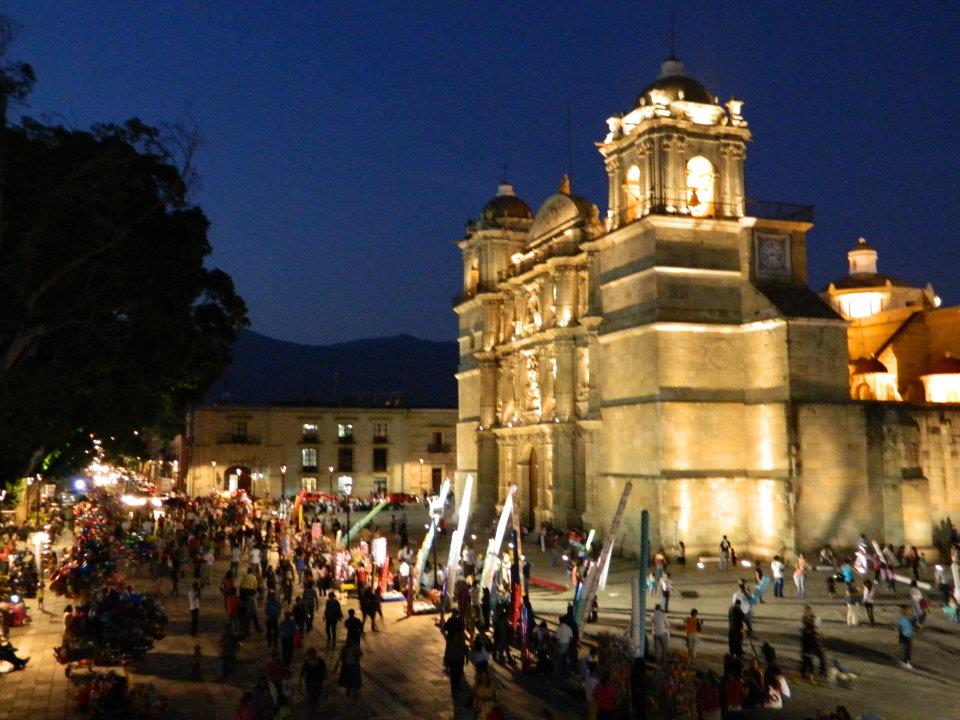 Foto de Catedral y zócalo de Oaxaca (5)