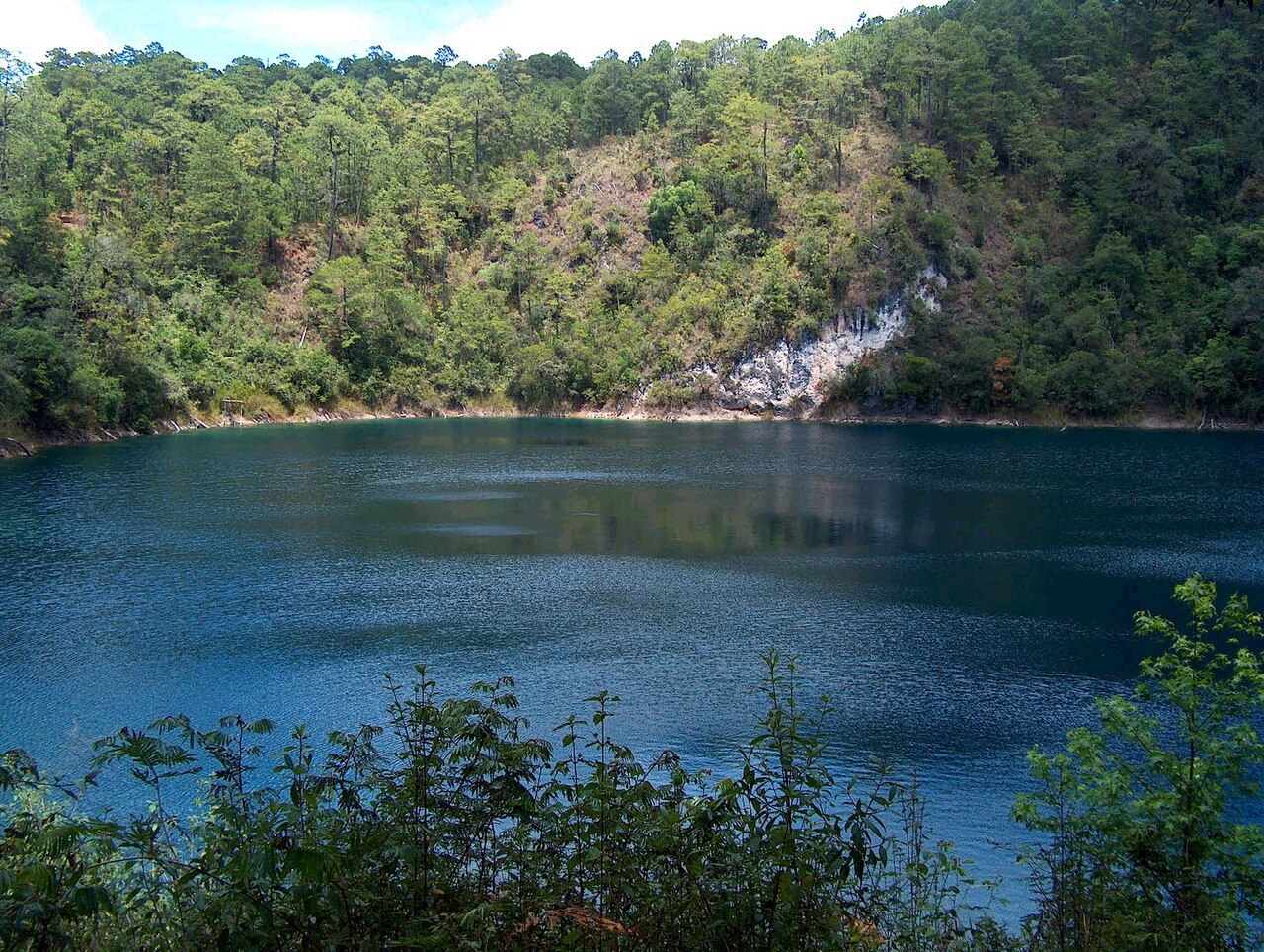 Lagos de Montebello