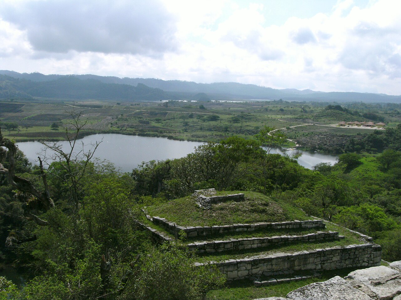 Photo of Zona arqueológica de Chinkultic (3)