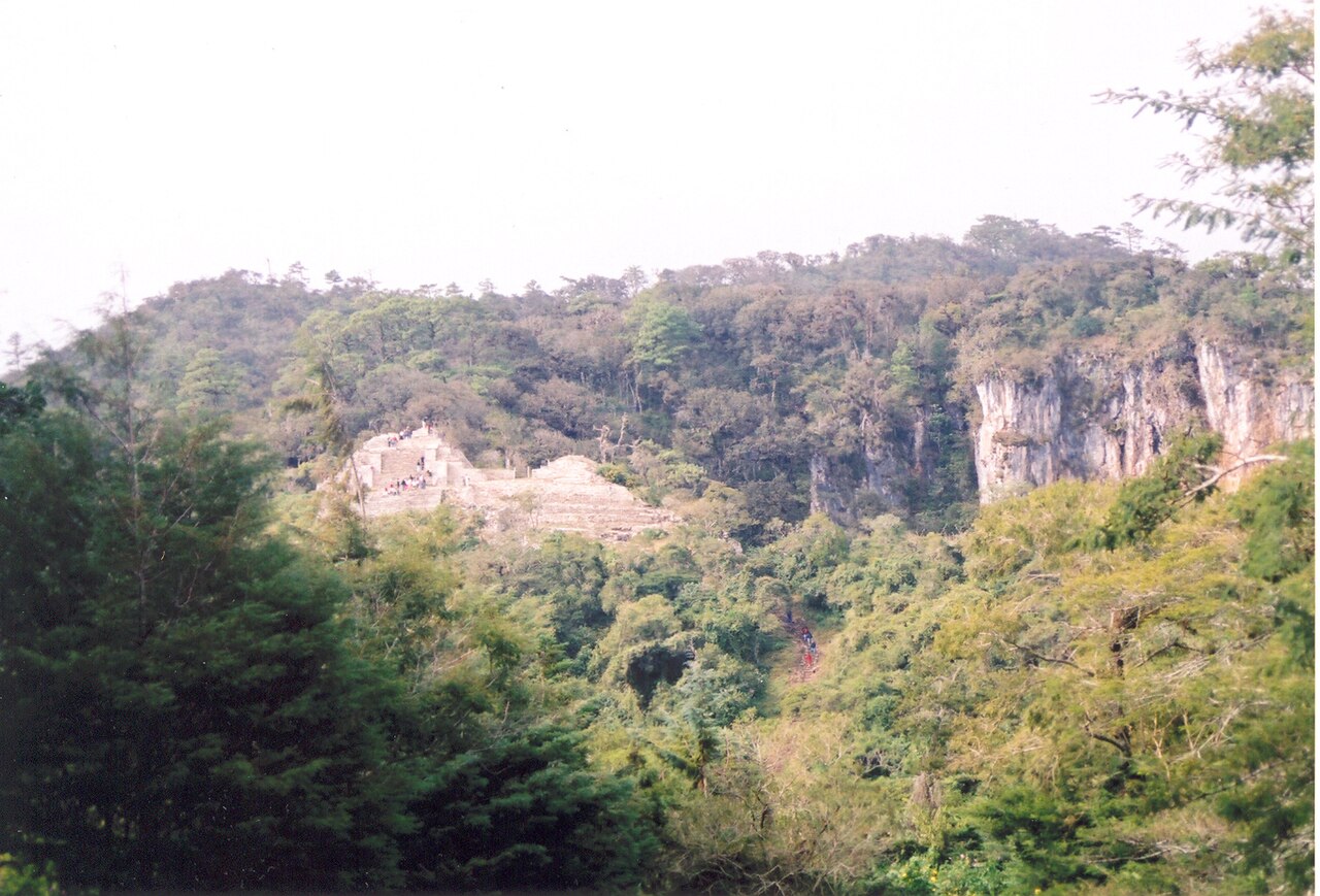 Photo of Zona arqueológica de Chinkultic (5)
