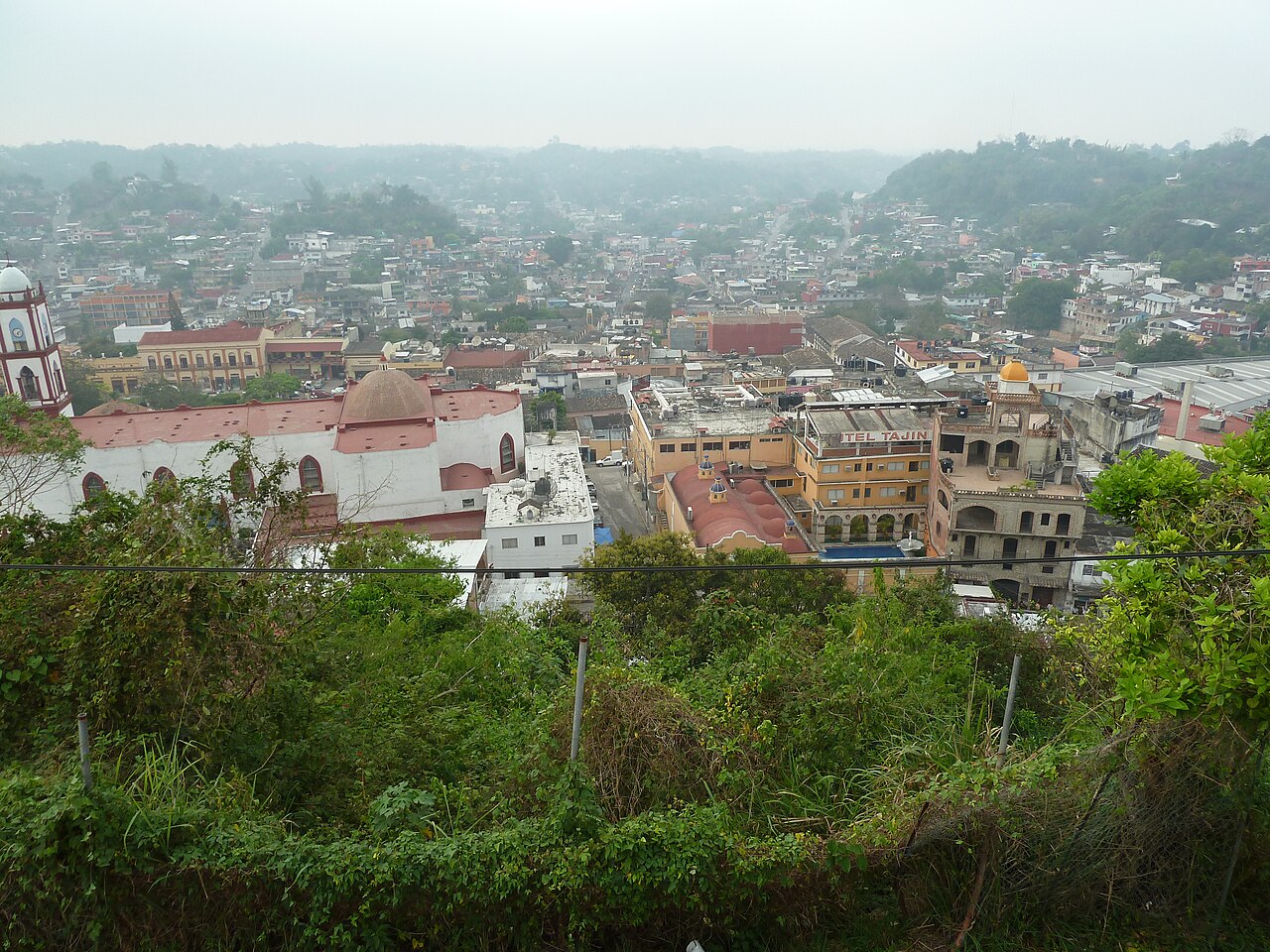 Foto de Centro de Papantla y Monumento al Volador (3)