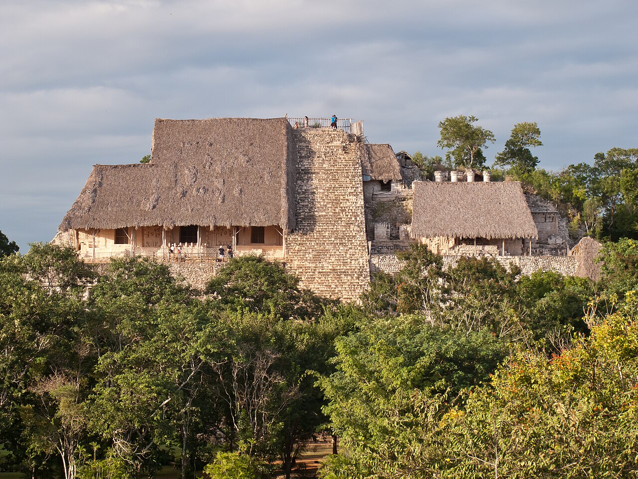 Foto de Zona arqueológica de Ek Balam (3)