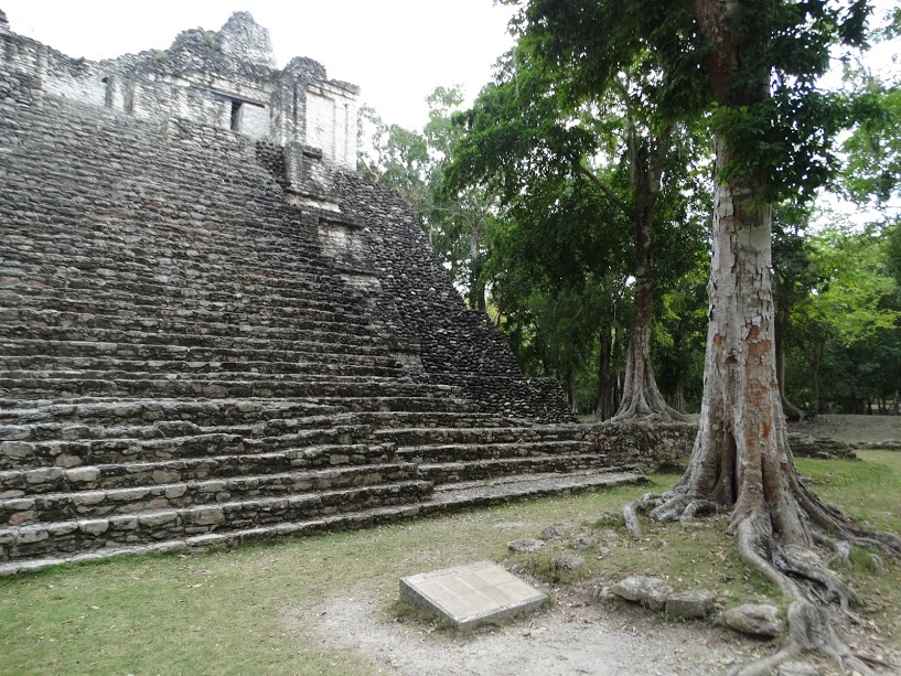Foto de Zona arqueológica de Dzibanché (3)