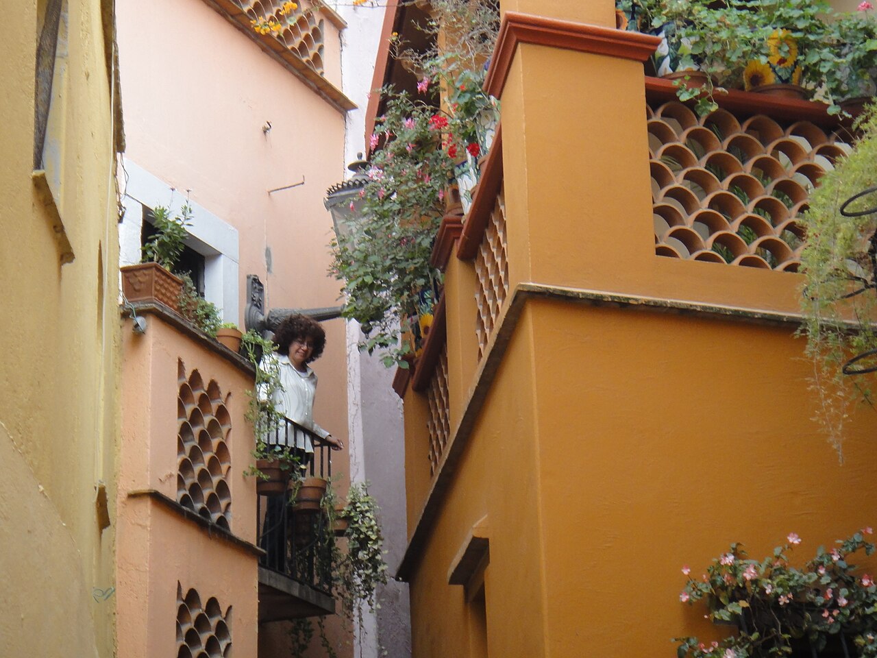 Photo of Callejón del Beso (4)