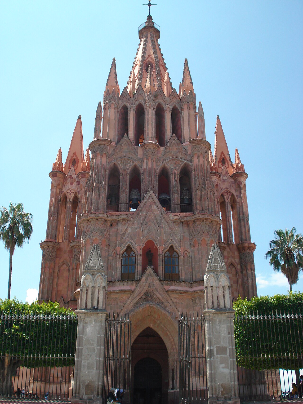 Foto de Parroquia de San Miguel Arcángel (3)