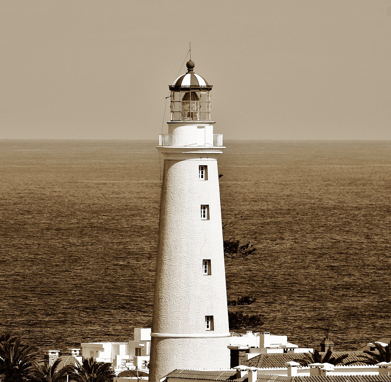 Foto de Faro de Punta del Este (3)