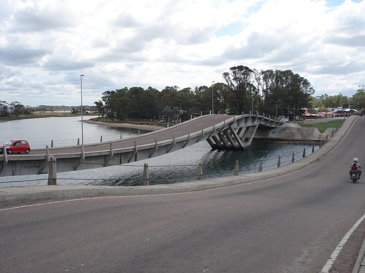 Foto de Puente Leonel Viera (3)