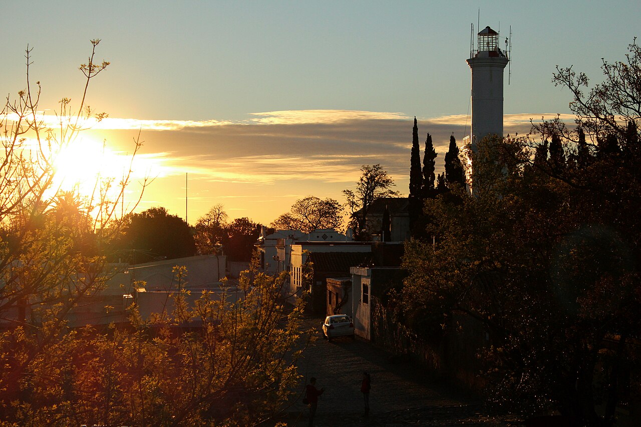 Foto de Faro de Colonia del Sacramento (3)