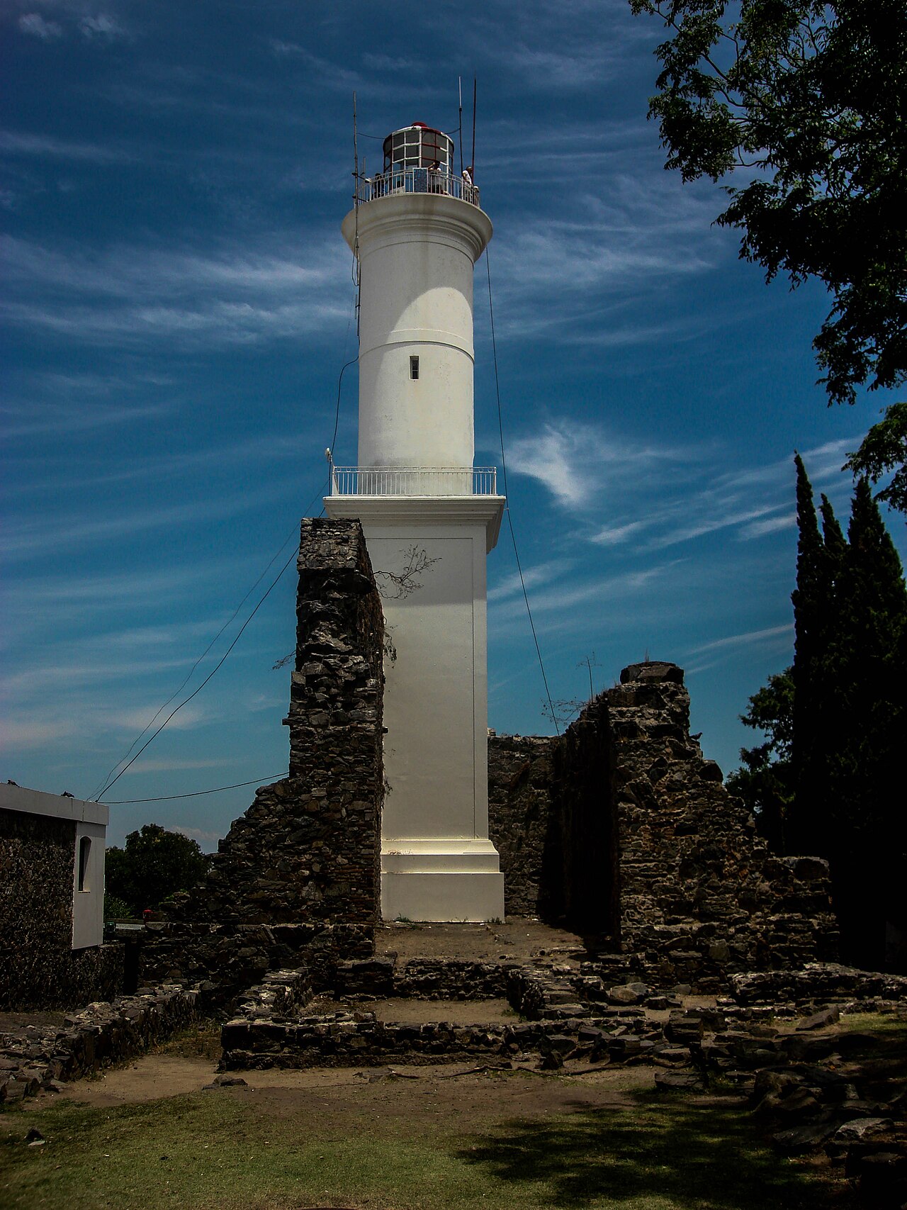 Foto de Faro de Colonia del Sacramento (4)