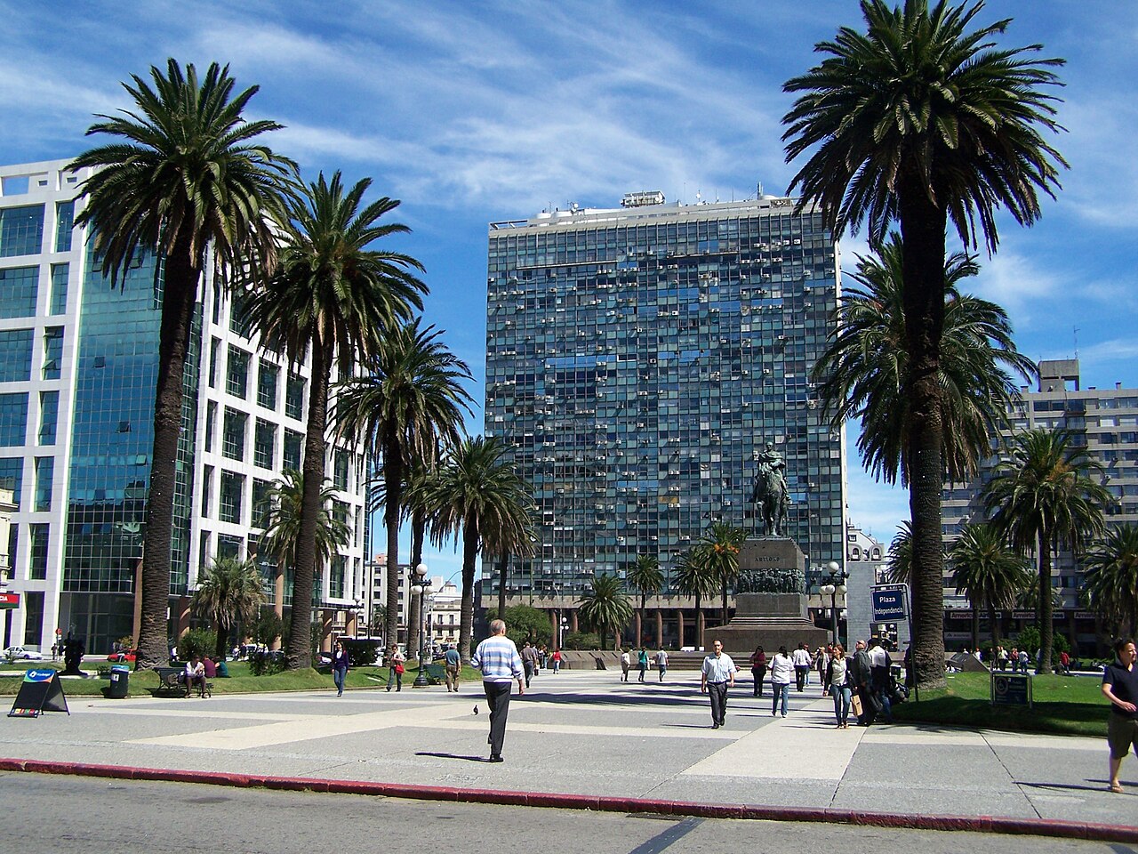 Photo of Plaza Independencia (5)