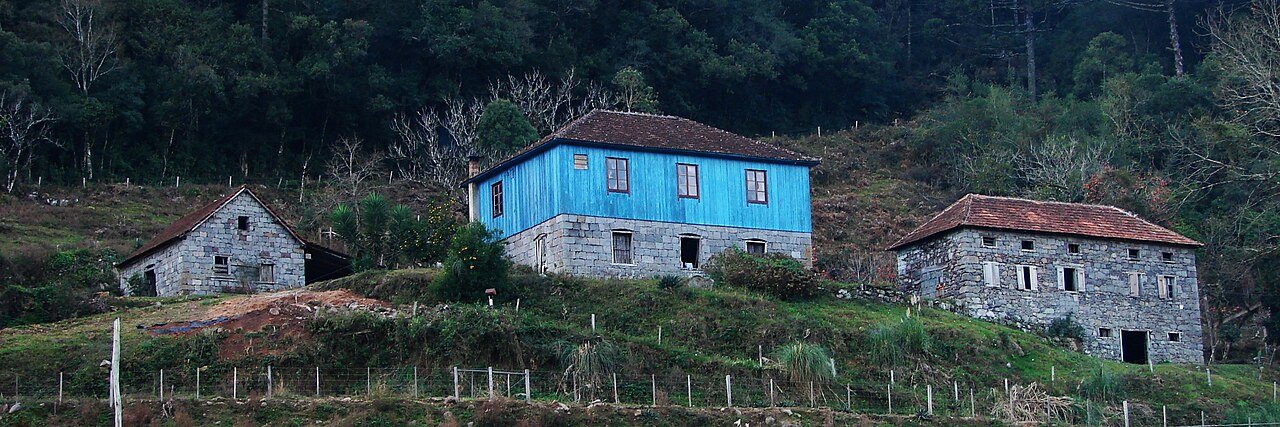 Caminhos de Pedra