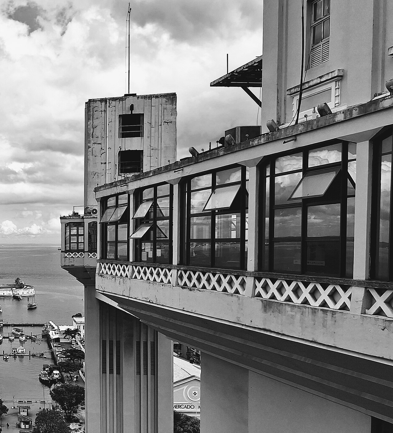Photo of Elevador Lacerda (3)