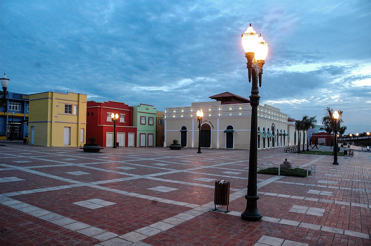 Foto de Calçadão da Gameleira y Passarela Joaquim Macedo (3)