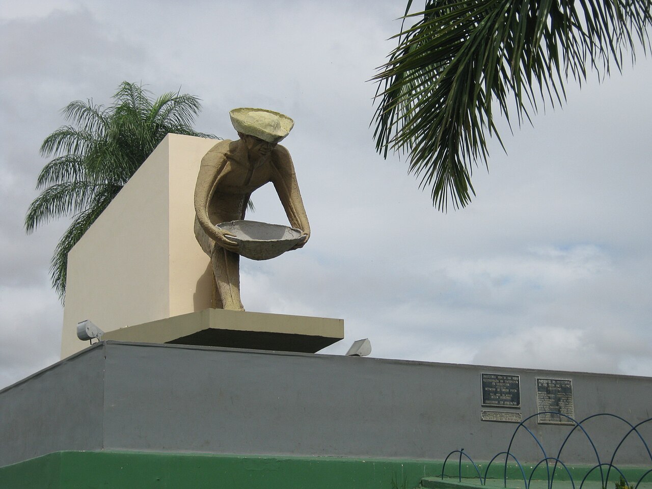 Monumento aos Garimpeiros