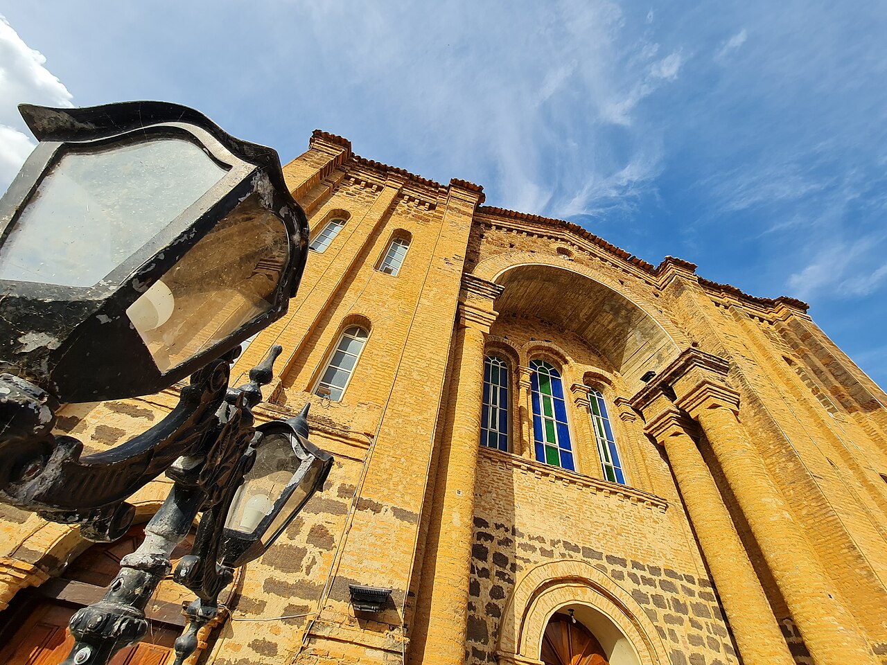 Foto de Catedral Nossa Senhora das Mercês, Porto Nacional (4)