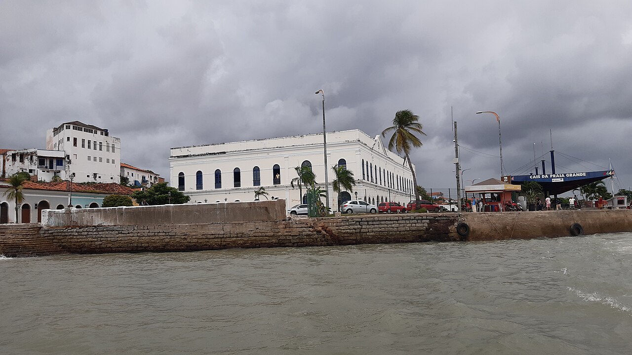 Palácio dos Leões