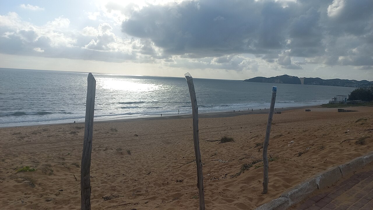 Foto de Via Costeira: Areia Preta → Ponta Negra entre dunas y mar (4)