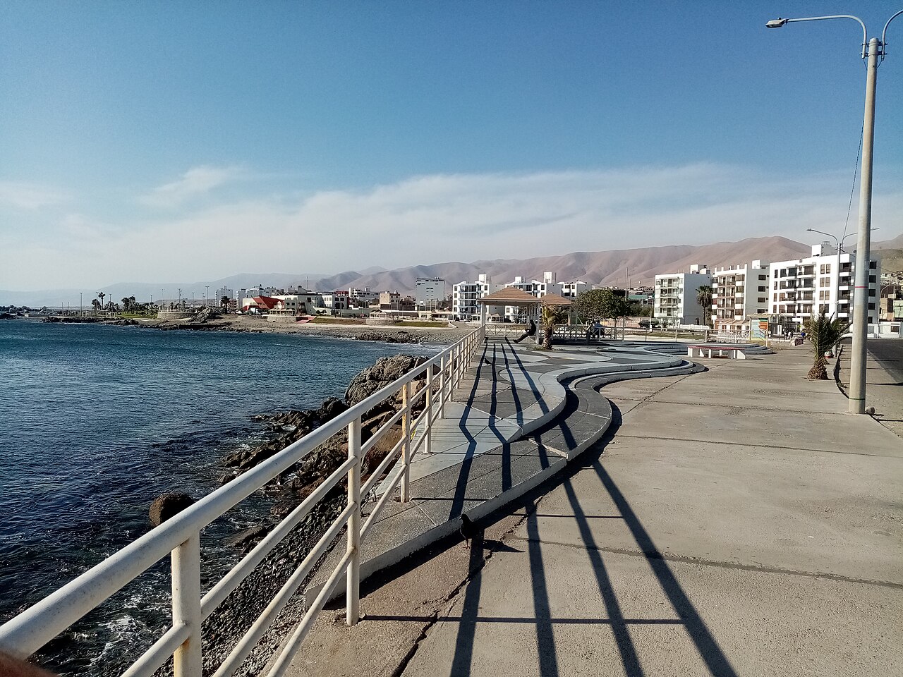 Malecón y muelle de Ilo
