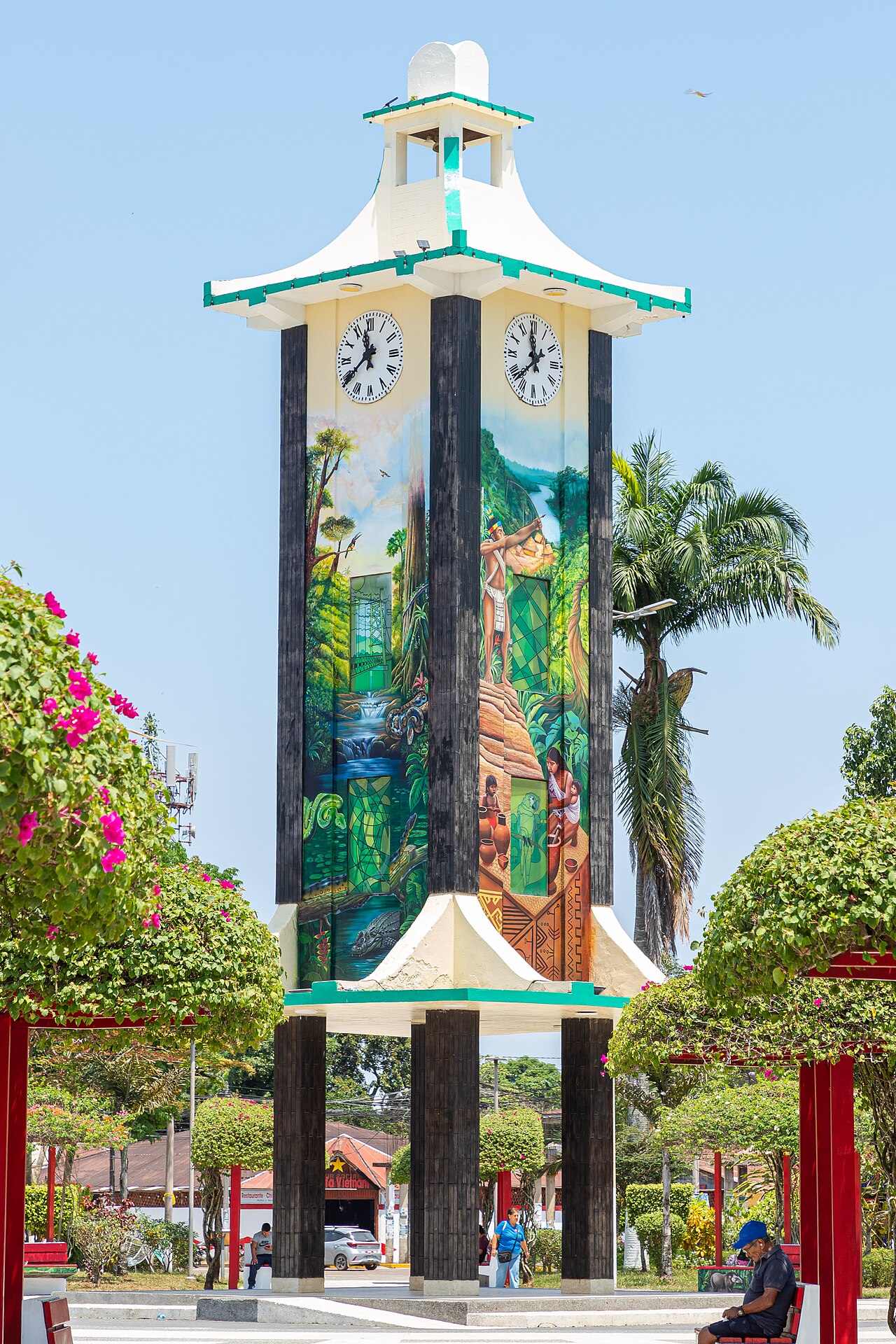Foto de Plaza de Armas de Puerto Maldonado (3)