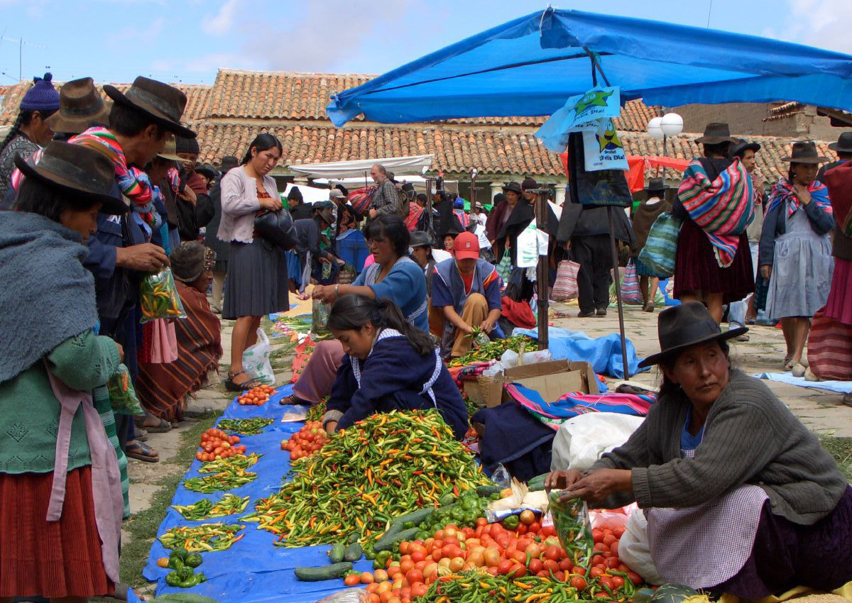 Feria dominical de Tarabuco