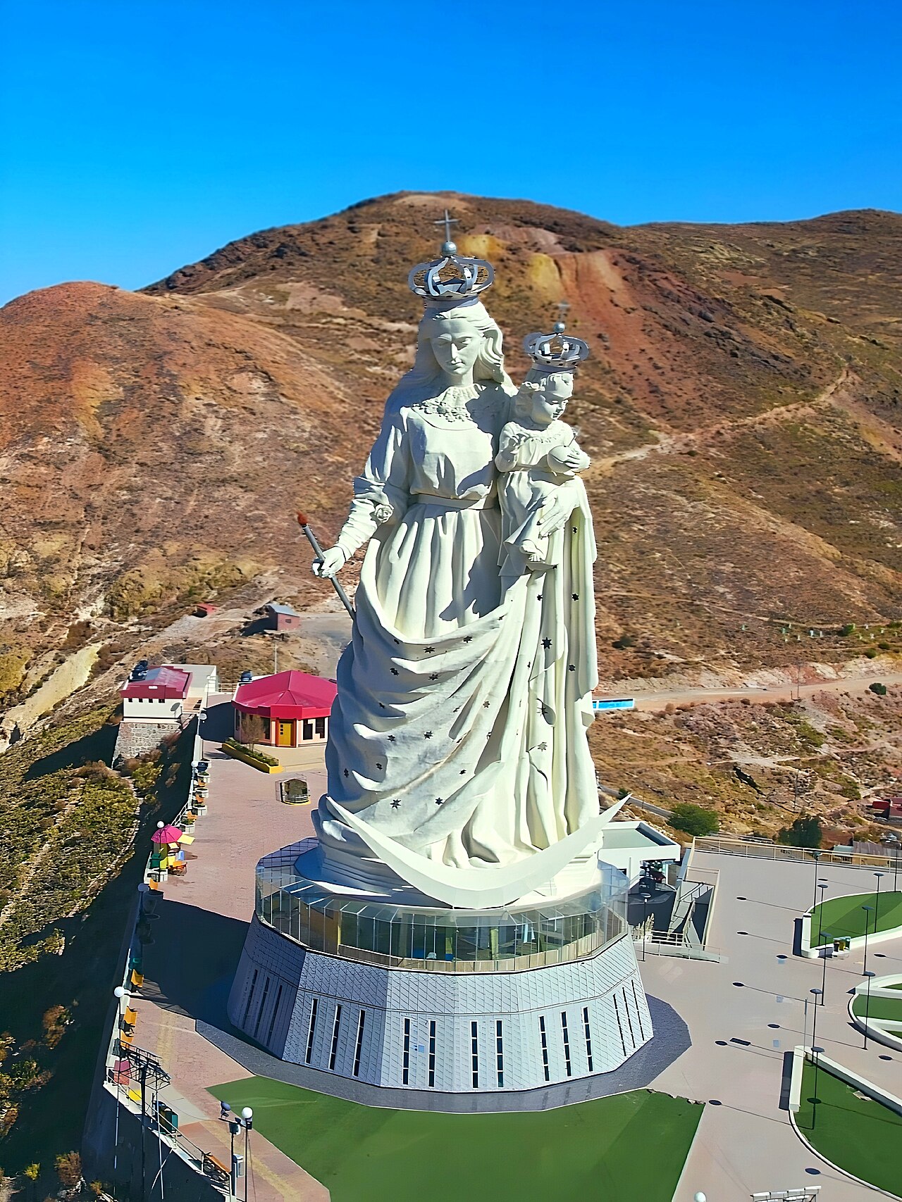 Foto de Monumento a la Virgen del Socavón (4)