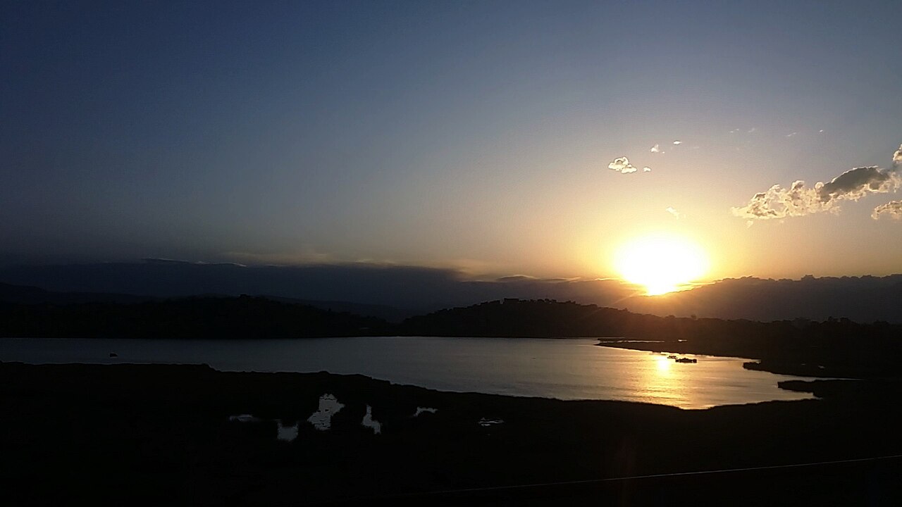Photo of Laguna Alalay (3)