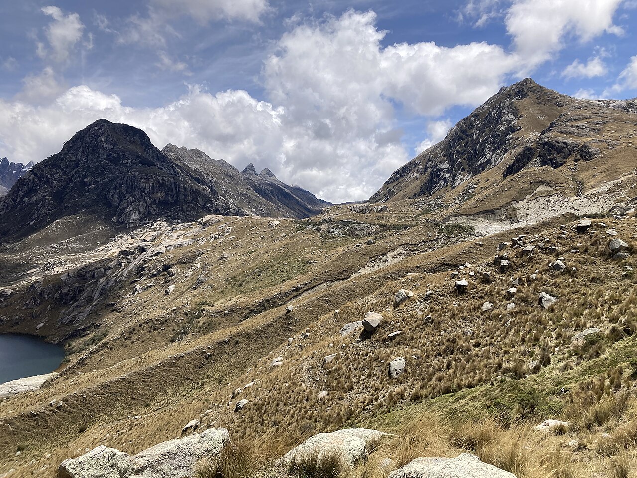 Photo of Laguna Querococha (3)