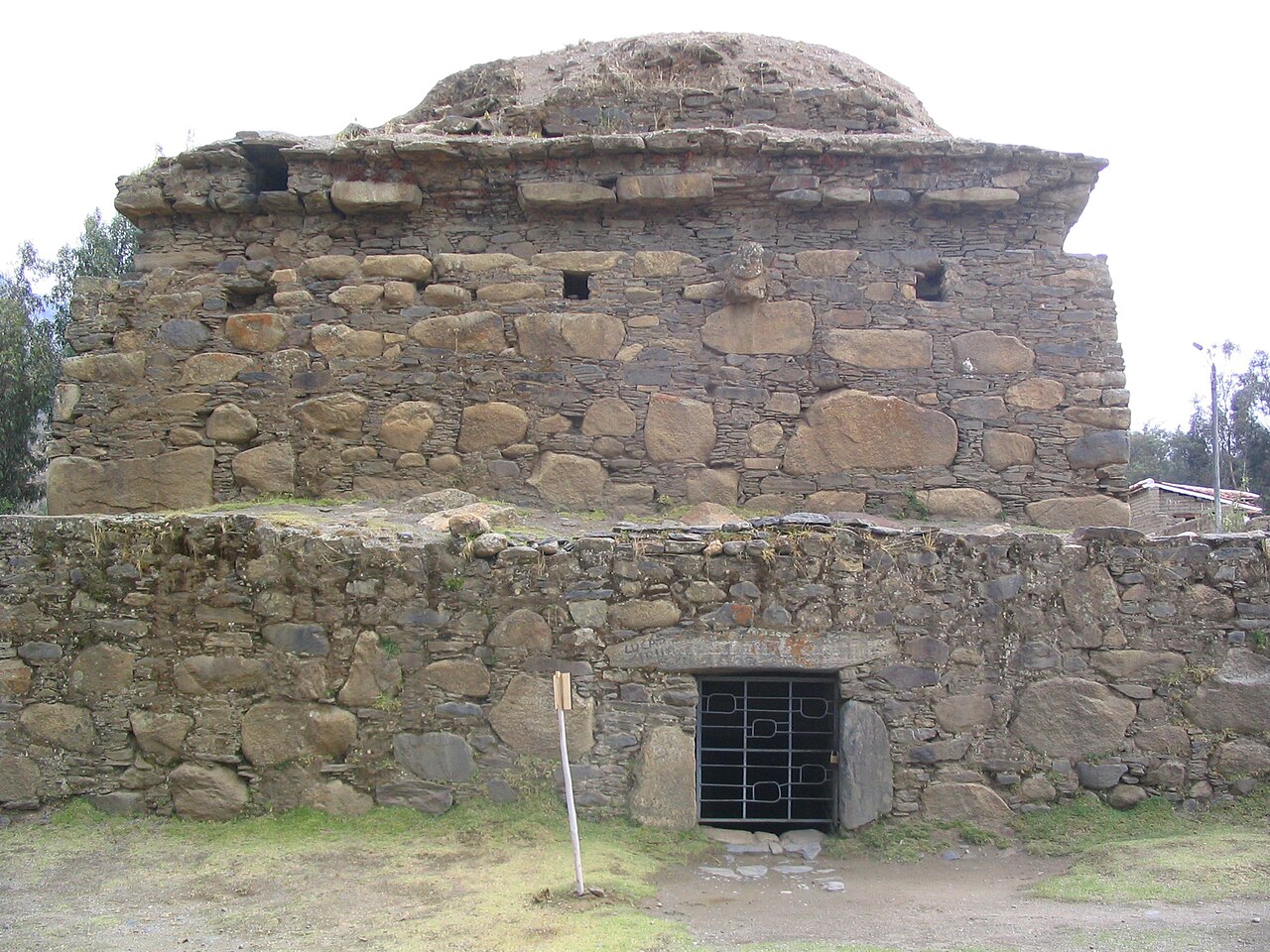 Foto de Monumento arqueológico de Willkawaín (4)