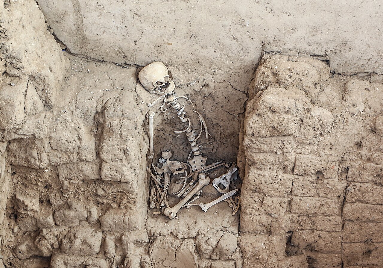 Photo of Huaca Rajada (3)