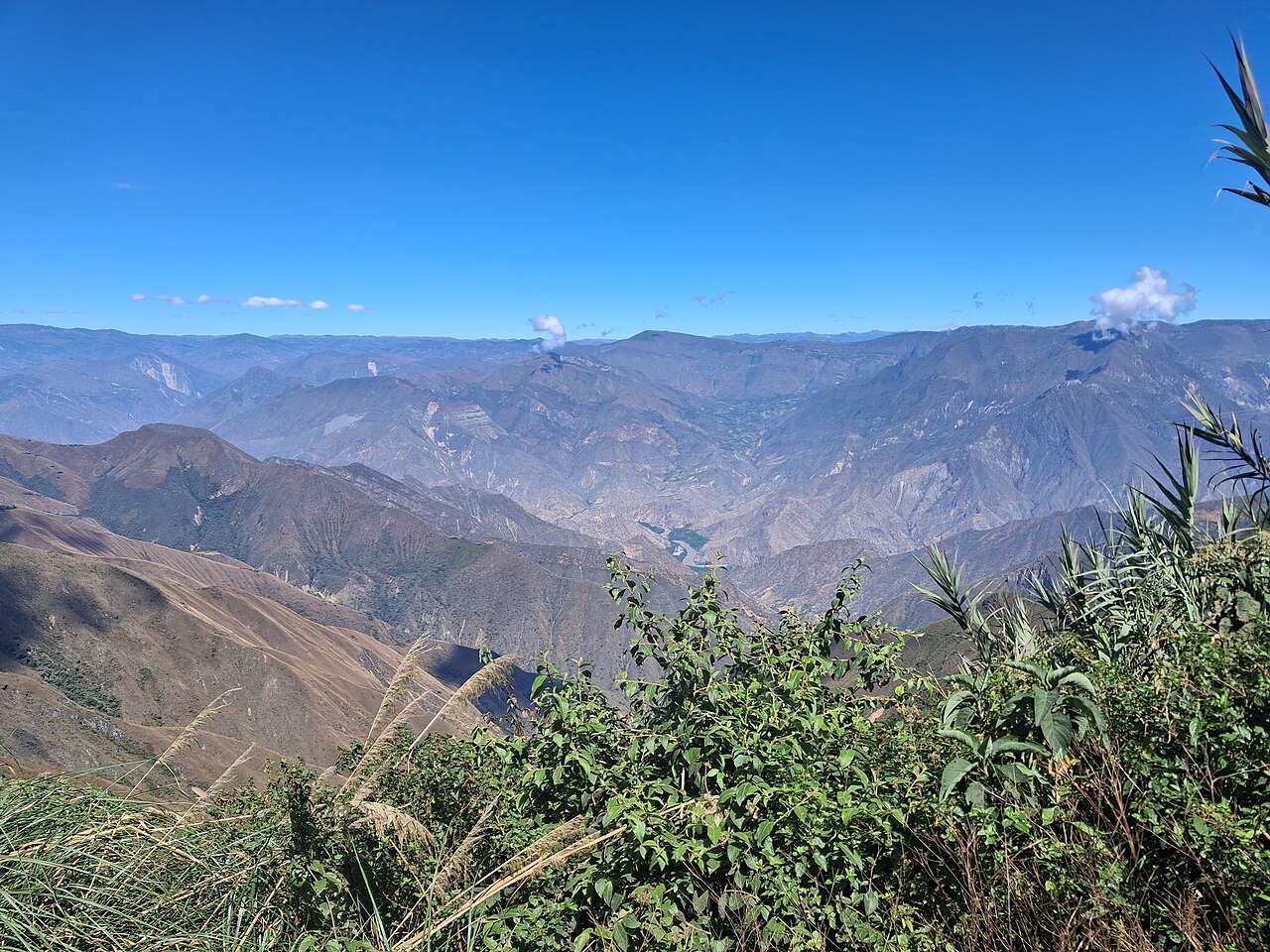Foto de Celendín → Leymebamba por Balsas y el Marañón (5)