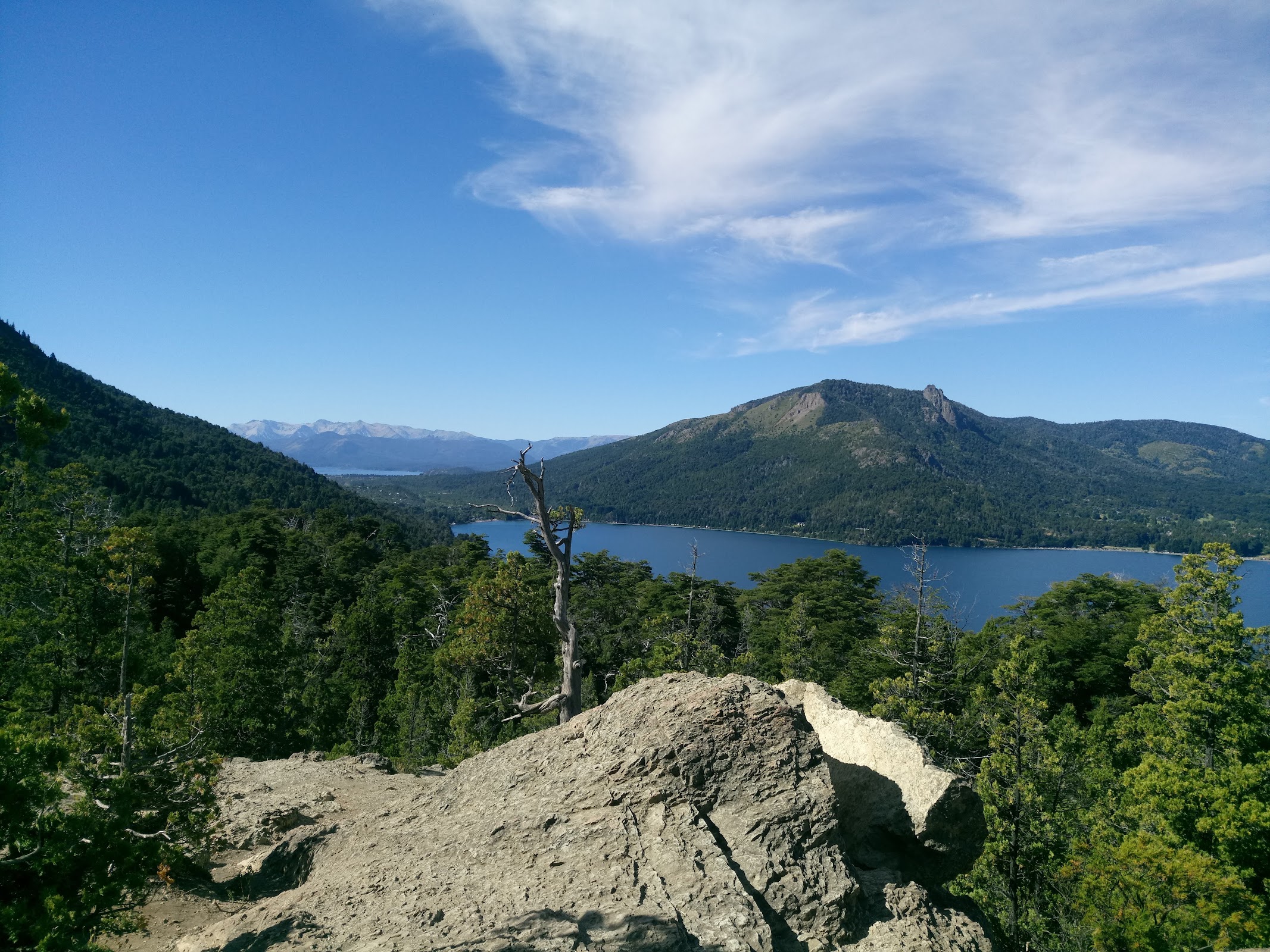 Foto de Lago Gutierrez (3)