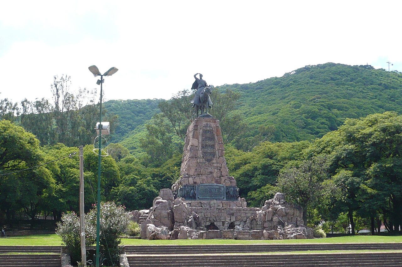 Monumento a Guemes
