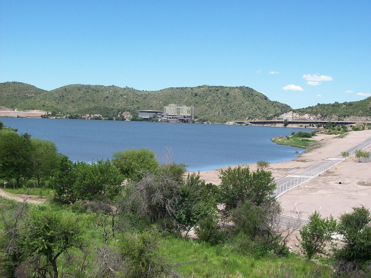 Embalse Potrero de los Funes