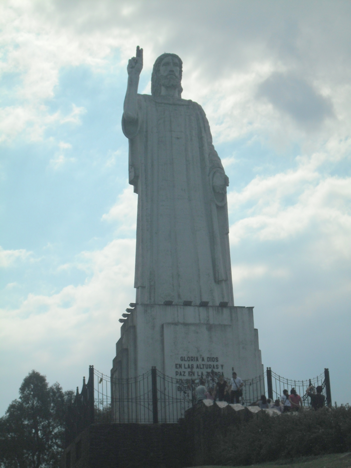 Foto de Cristo Bendicente del Cerro San Javier (3)
