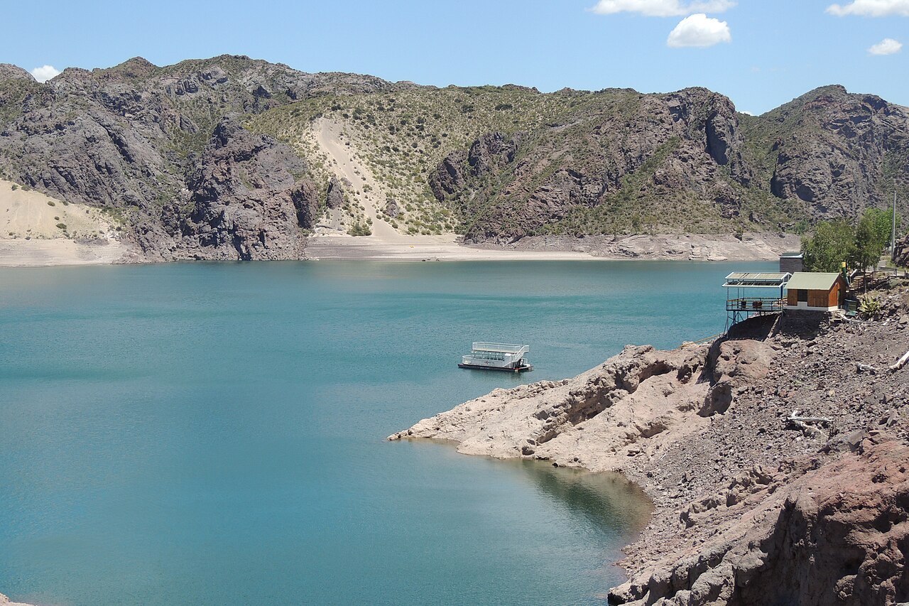 Embalse Valle Grande