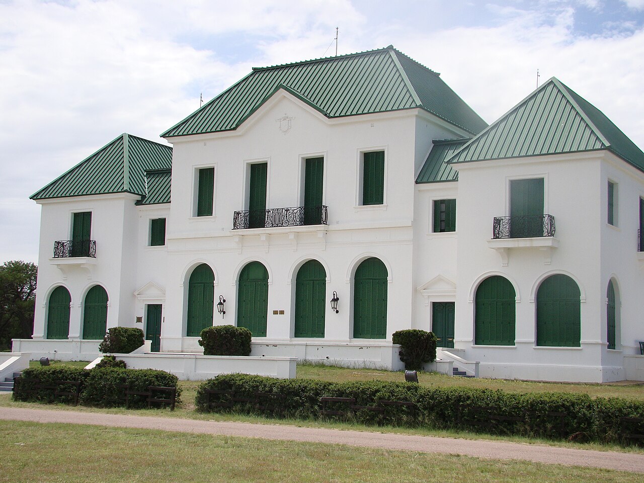Reserva Parque Luro y Castillo Luro