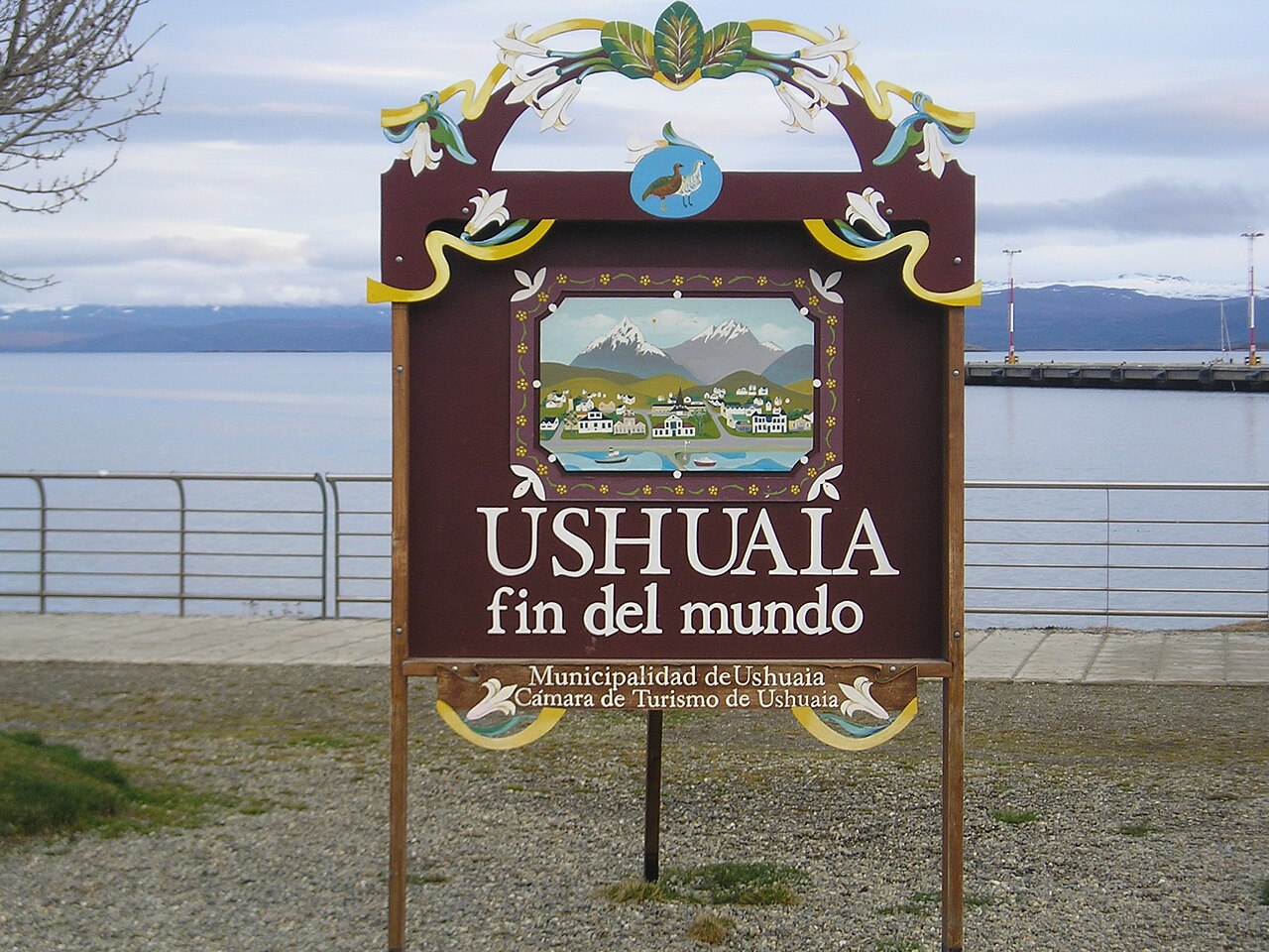 Cartel del Fin del Mundo en el puerto de Ushuaia