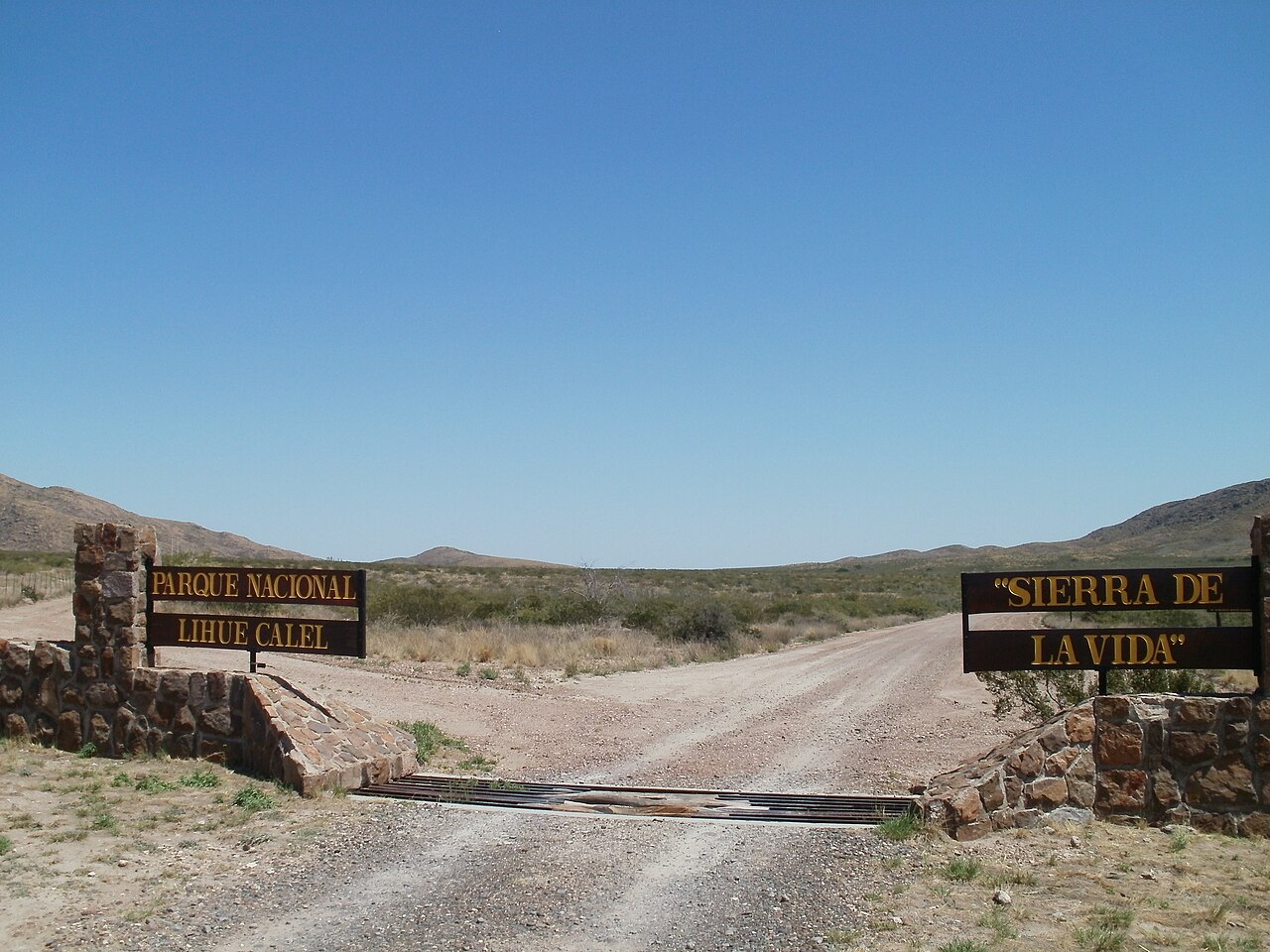 Foto de RN152: General Acha → Puelches por el Valle Argentino y Lihué Calel (3)