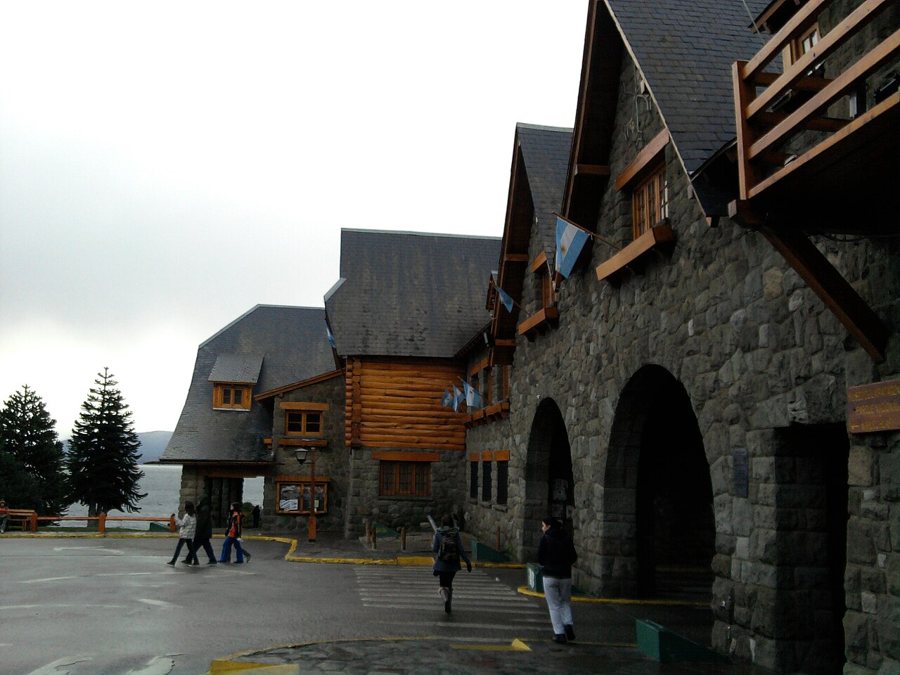 Foto de Centro Cívico de Bariloche (5)