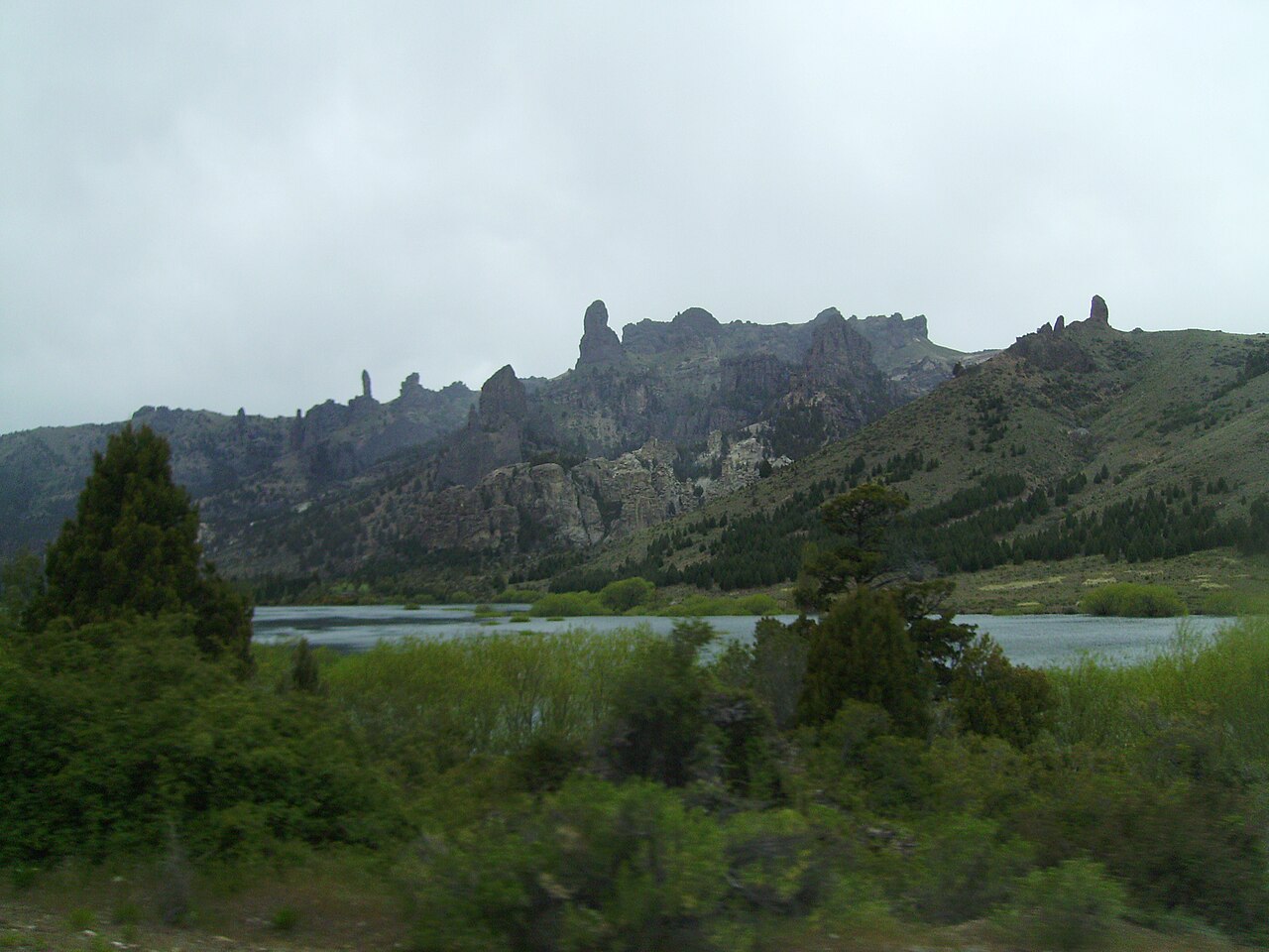Foto de RN237: Confluencia → Dina Huapi por el Valle Encantado (3)