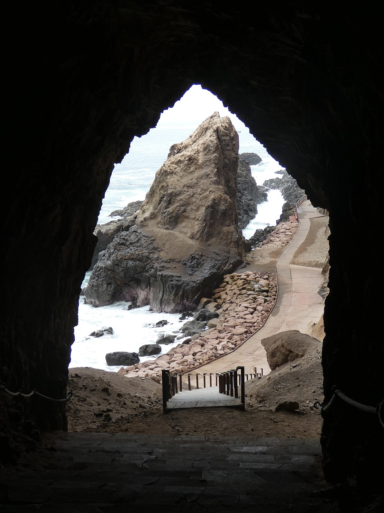 Foto de Cuevas de Anzota (3)