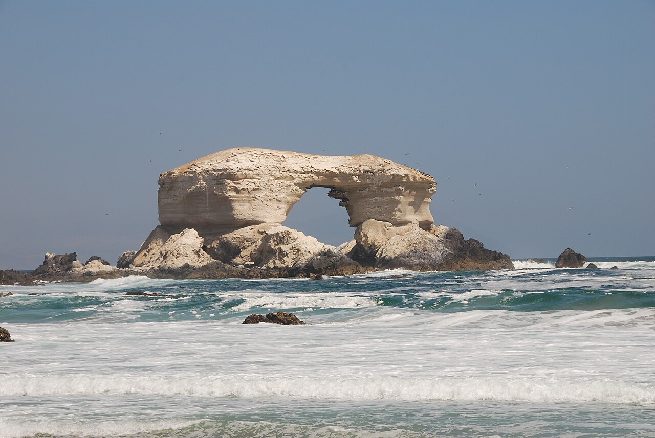 Foto de Monumento Natural La Portada (3)