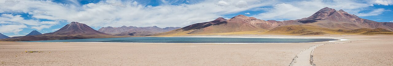 Photo of Lagunas Miscanti y Miñiques (3)